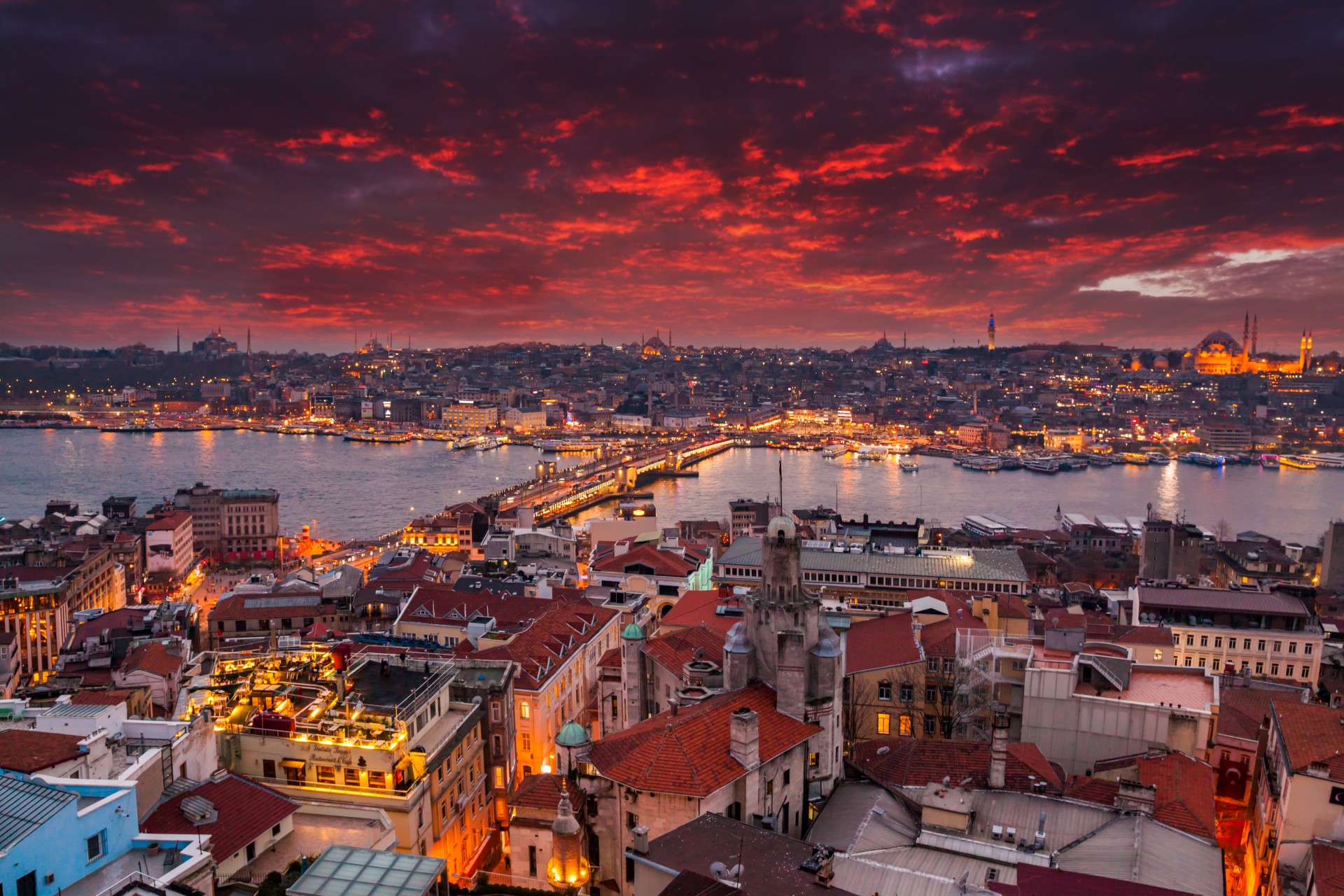 Türkiye — Istanbul’daki İngiliz Konsolosluğu Vize Biriminin Teftiş Raporu Açıklandı; arşiv fotoğrafı