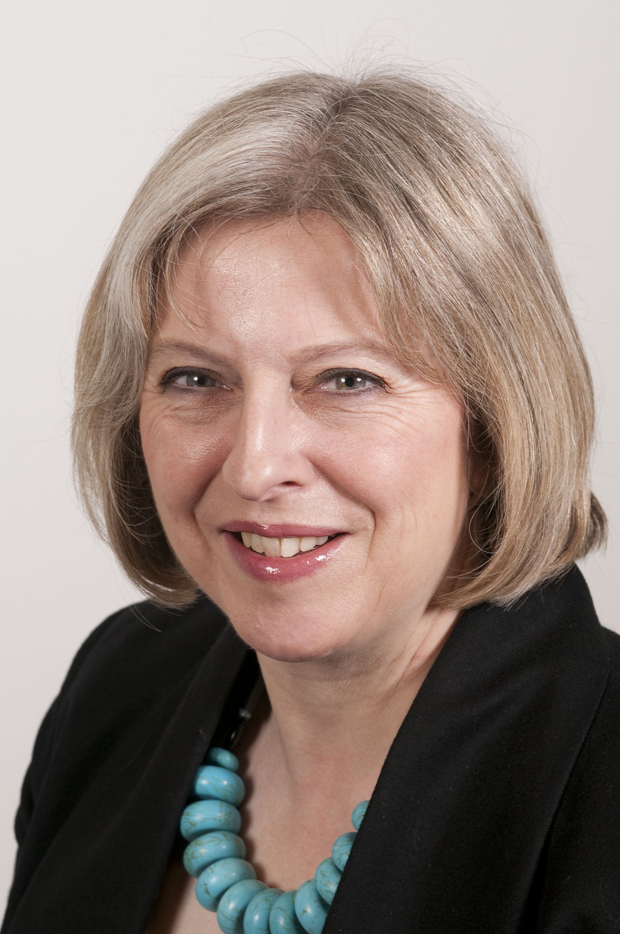 Birleşik Krallık — İngiltere Başbakanı Theresa May, Brexit’in ertelenmesi için milletvekillerine oylama teklifinde bulundu; arşiv fotoğrafı